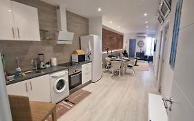 Barcelona,Apartamento Con Terraza
